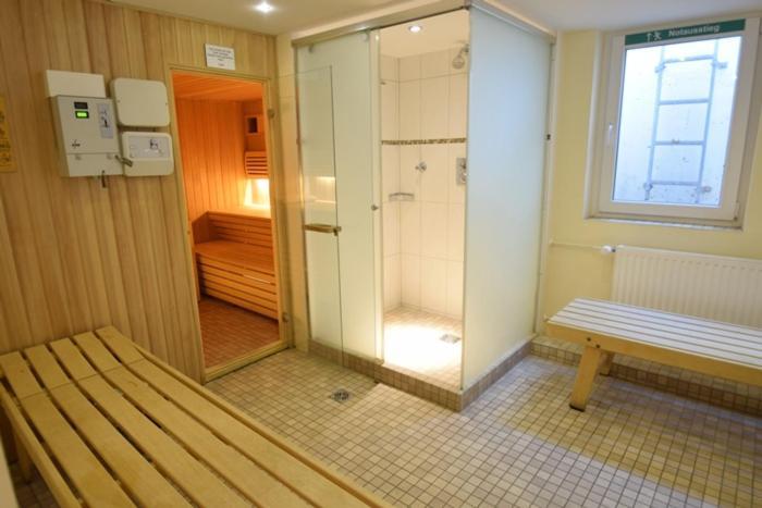 Schoenes Neues Hochwertig Renoviertes 2-Zimmer Appartement In Der 4. Etage. 베스터란트 외부 사진