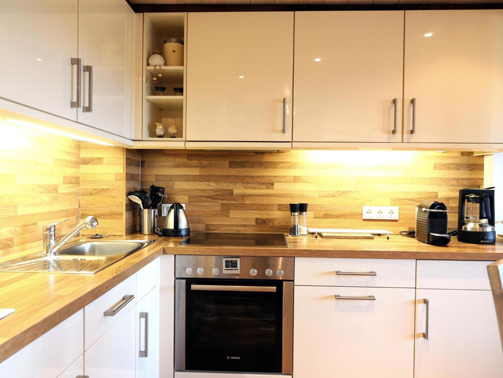 Schoenes Neues Hochwertig Renoviertes 2-Zimmer Appartement In Der 4. Etage. 베스터란트 외부 사진